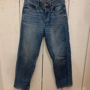 American Eagle 90’s Boyfriend jeans